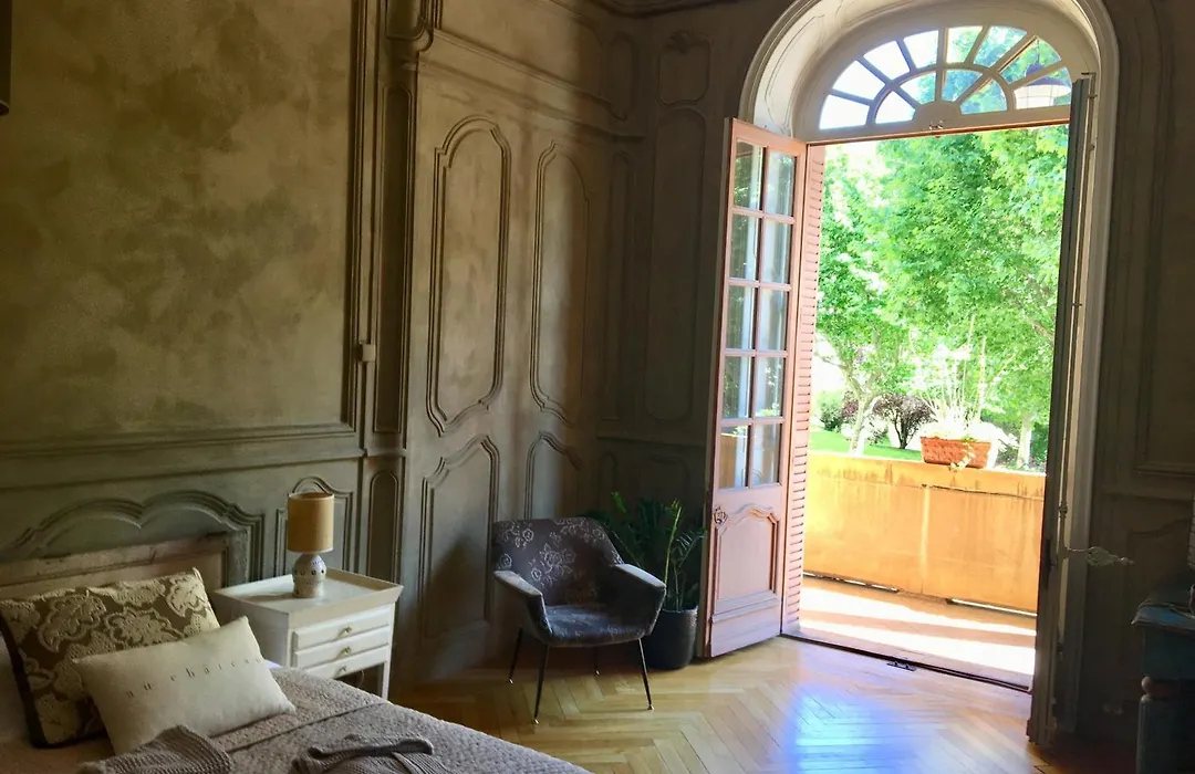 Une Nuit Au Chateau-1